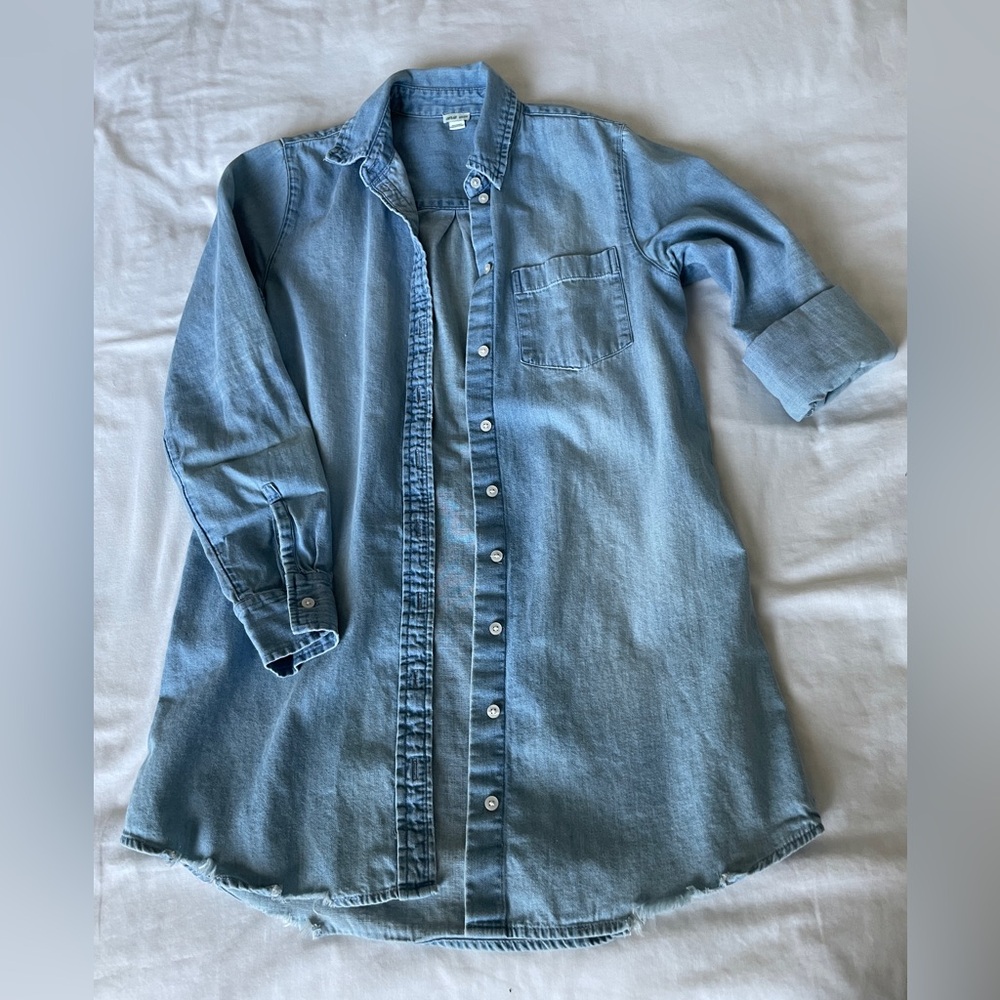 Arie Long Sleeve Button Down Shirt